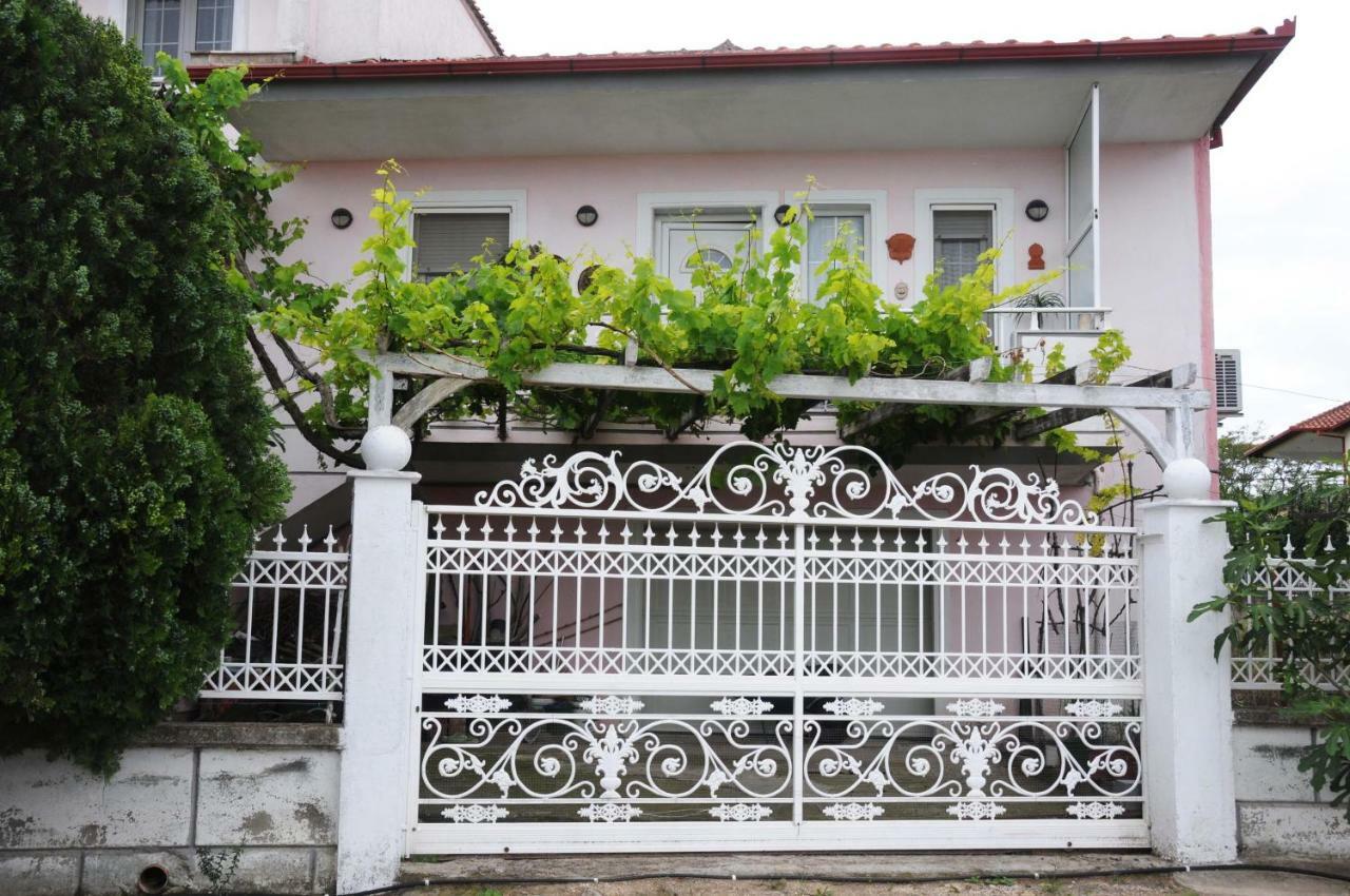 House Of Arts Apartment Pella  Bagian luar foto