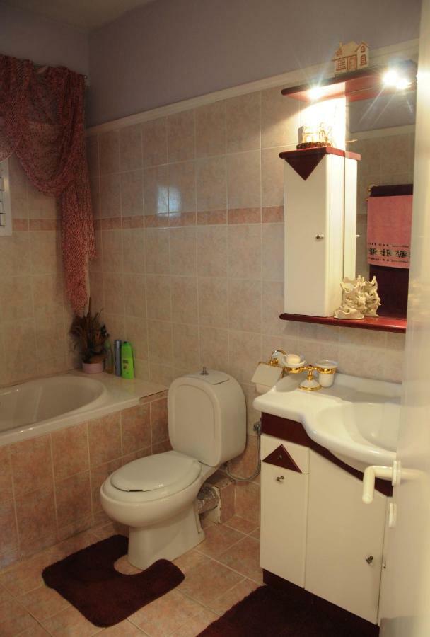 House Of Arts Apartment Pella  Bagian luar foto